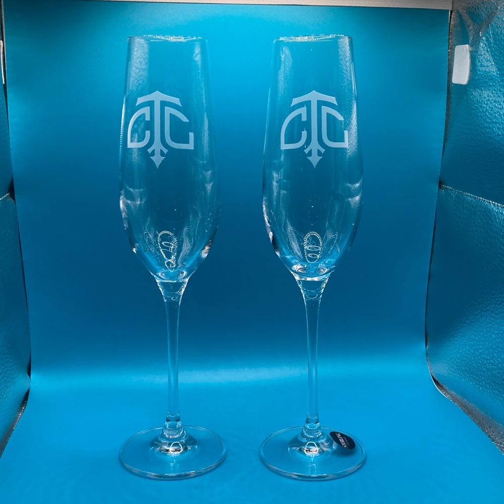 KROSNO Sterling Cut Glass Fluted Champagne Glasses Tulsa Country Club Logo Set/2